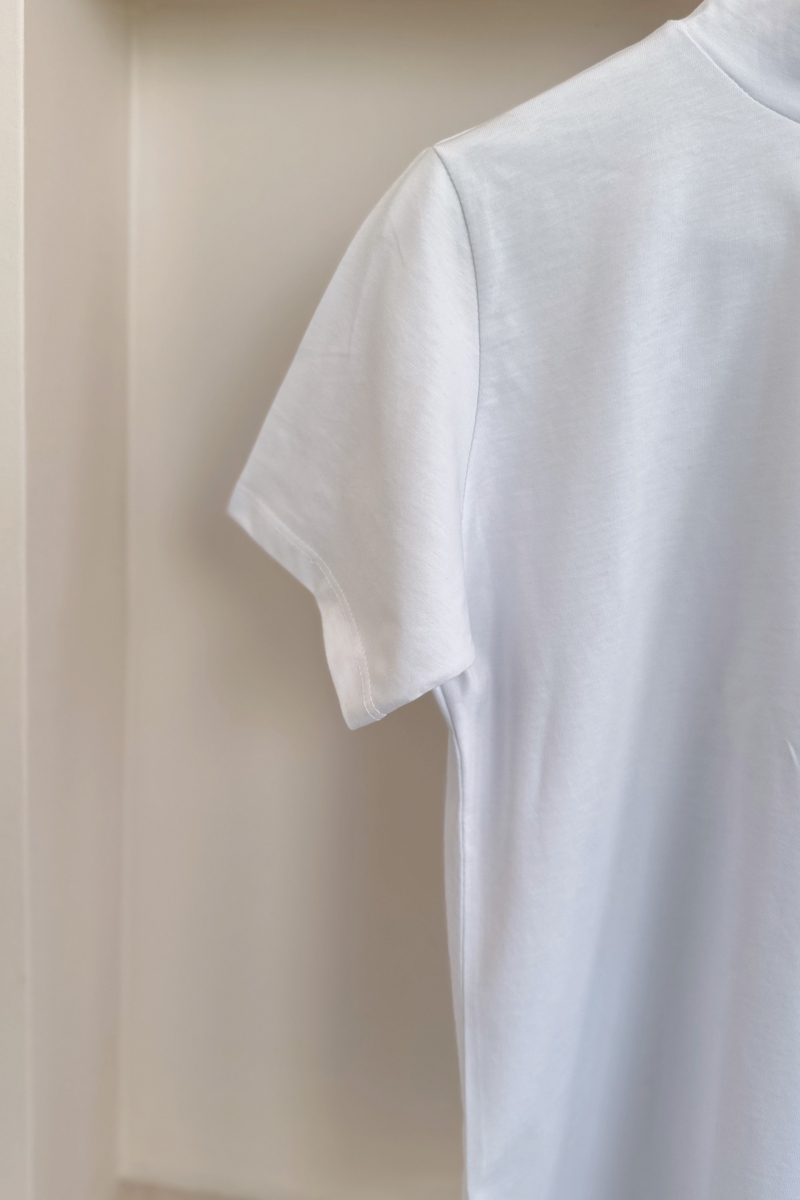 MO178 Kadın Beyaz Boğazlı T-Shirt