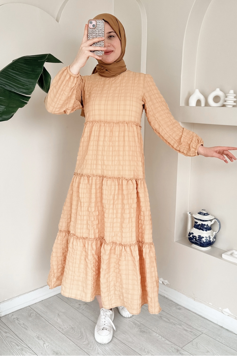 MO125 Dikilşli Kat Kat Camel Elbise 