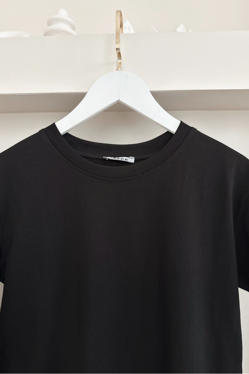 MO269 Yırtmaçlı Siyah  T-Shirt 