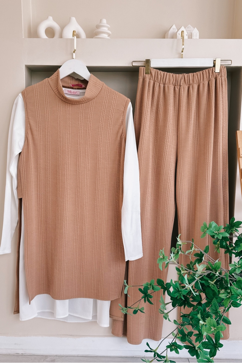 MO229 Üçlü Camel Takım 
