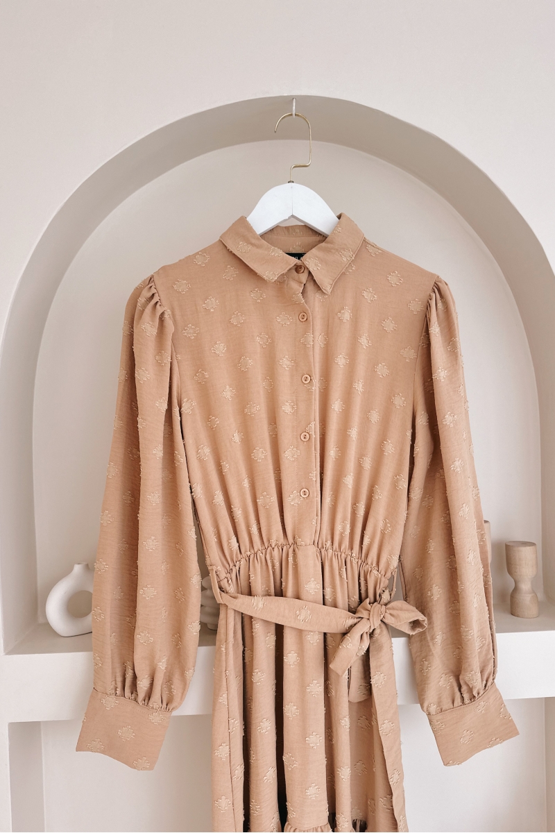 MO232 Kuşaklı Düğmeli Camel Viskon Elbise